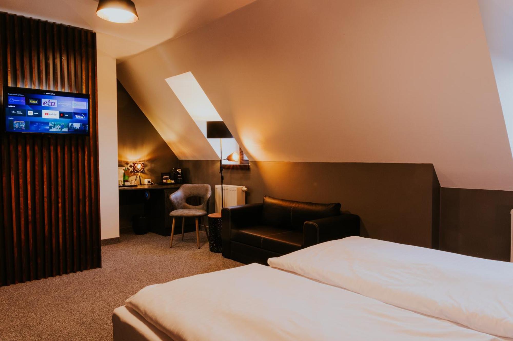 Wellness Hotel Liberecka Vysina Exterior foto